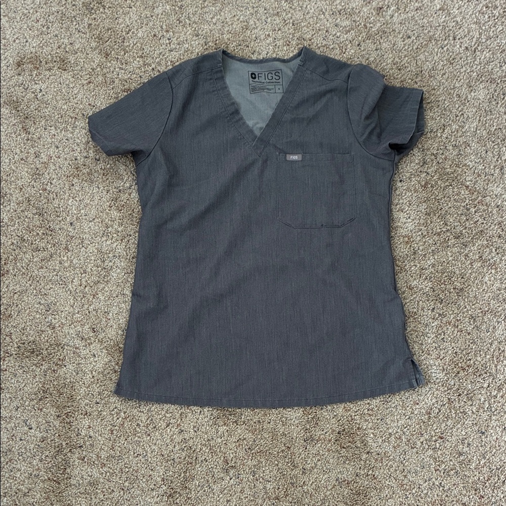 FIGS scrub top